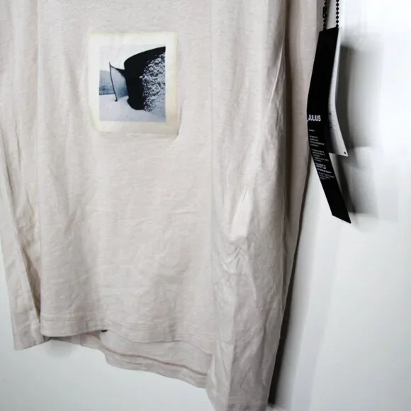 BNWT SS20 JULIUS "AFANGAR" GRAPHIC IVORY TSHIRT 1 & 2 - Picture 5 of 16